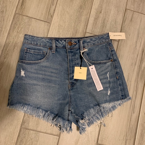 Francesca's Collections Pants - Francesca’s NWT size 27 button down Jean shorts.